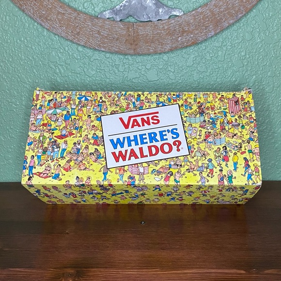 VANS Where's Waldo? Striped Sneakers Women's 8.5 Men's 7 - Picture 2 of 9